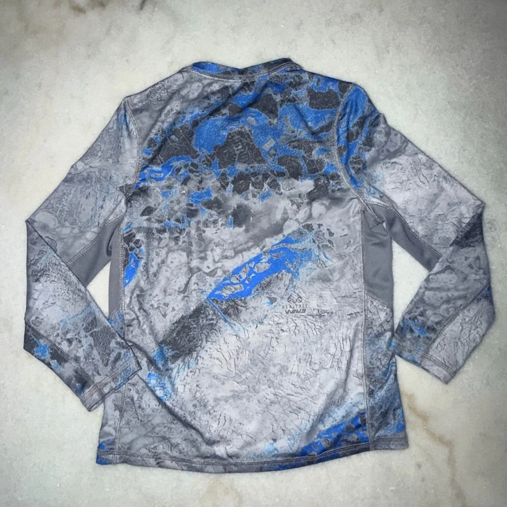Realtree Kids Long Sleeve Fishing Swim Casual Drifit Rashguard Boys Medium
